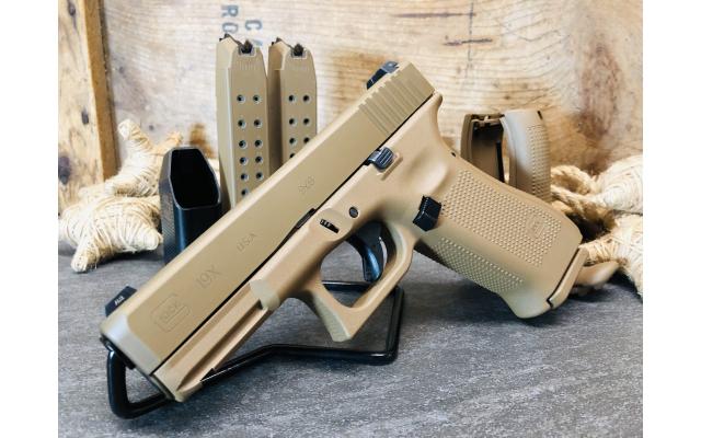 Pre-Owned Glock 19X 4.02" 9mm w/ Accessories & Original Case