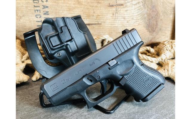 Pre-Owned Glock 26 Gen 4 3.3" 9mm w/ Kydex Holster, no case