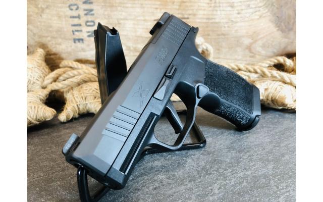 Pre-Owned Sig Sauer P365 3.1" 9mm, in original case