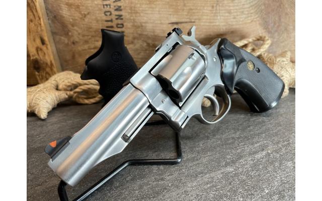 Ruger Redhawk 4" .45LC, in original case - Pre-Owned
