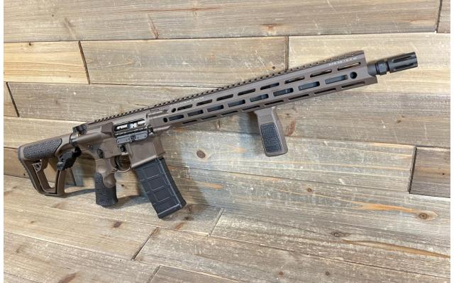Daniel Defense DDM4 V7 16" 5.56NATO, in original case - Pre-Owned