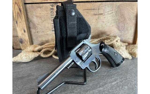 Harrington & Richardson Model 929 4" .22LR w/ Holster, no box - Pre-Owned