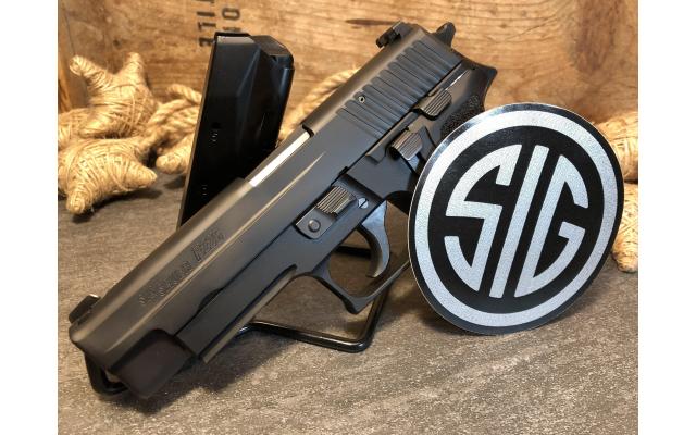 Pre-Owned Sig Sauer P226 9mm