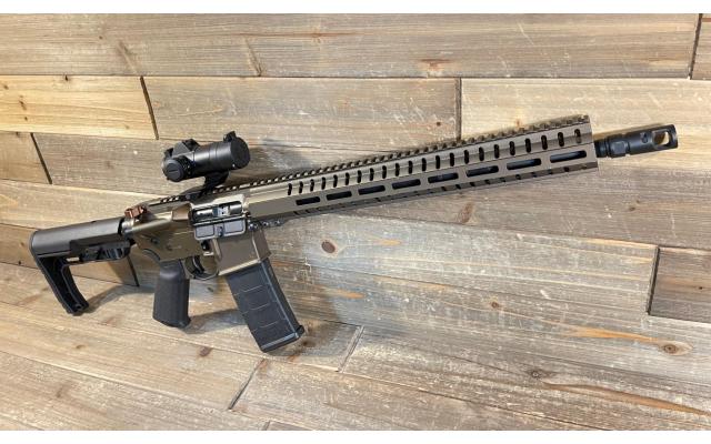 CMMG MK4 16" 5.56NATO w/ Red Dot, no box - Pre-Owned