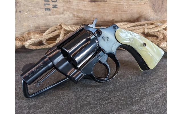 Pre-Owned Colt Detective Special in .32Colt W/ Faux Pearl grips