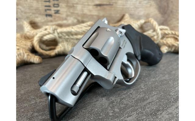 Taurus 856 2" .38 Special - NEW!