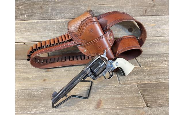 Ruger Vaquero 5.5” .45LC w/ Leather Holster & Belt (no box) - Pre-Owned