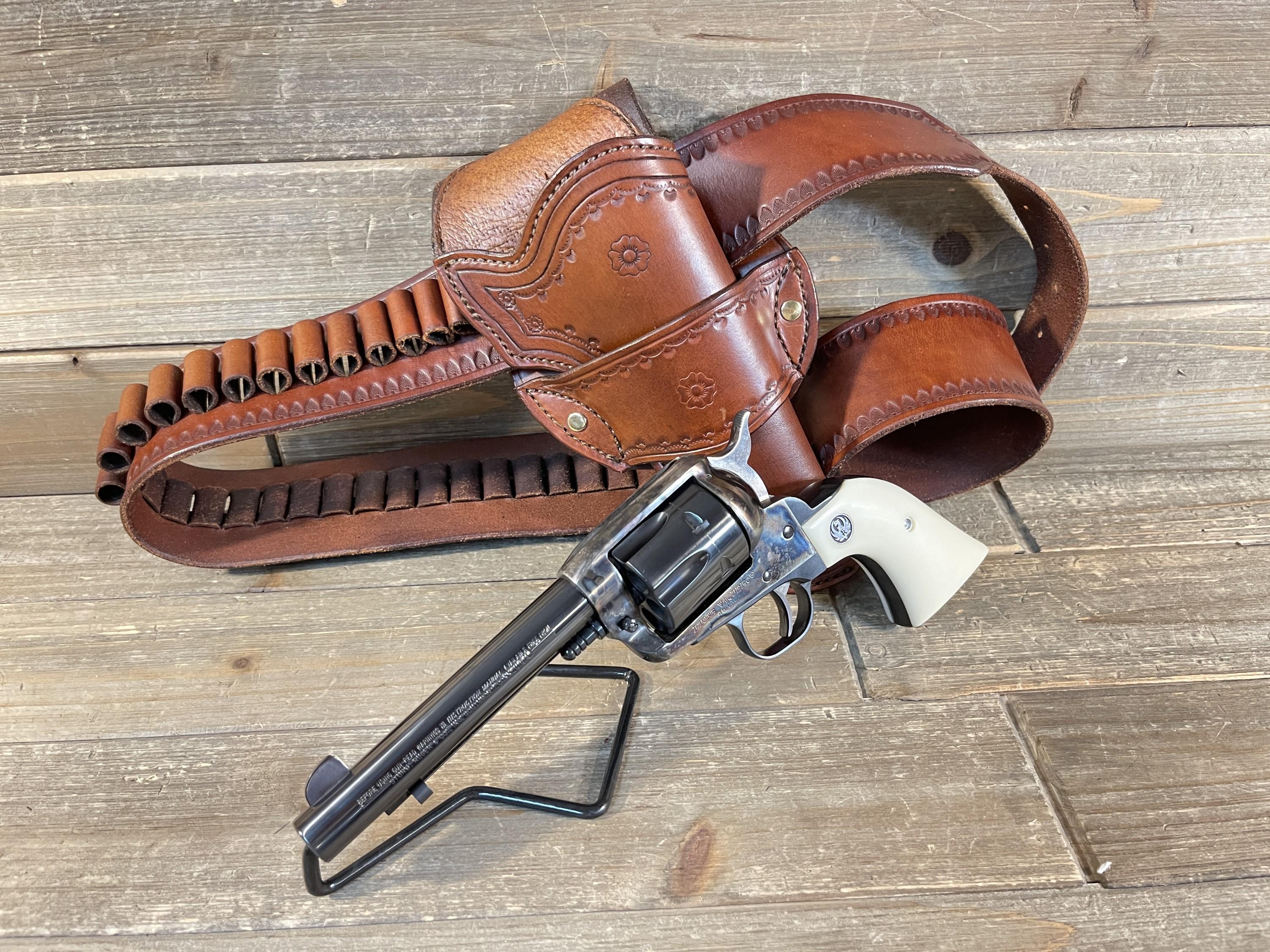 Ruger Vaquero 5.5” .45LC w/ Leather Holster & Belt (no box) PreOwned