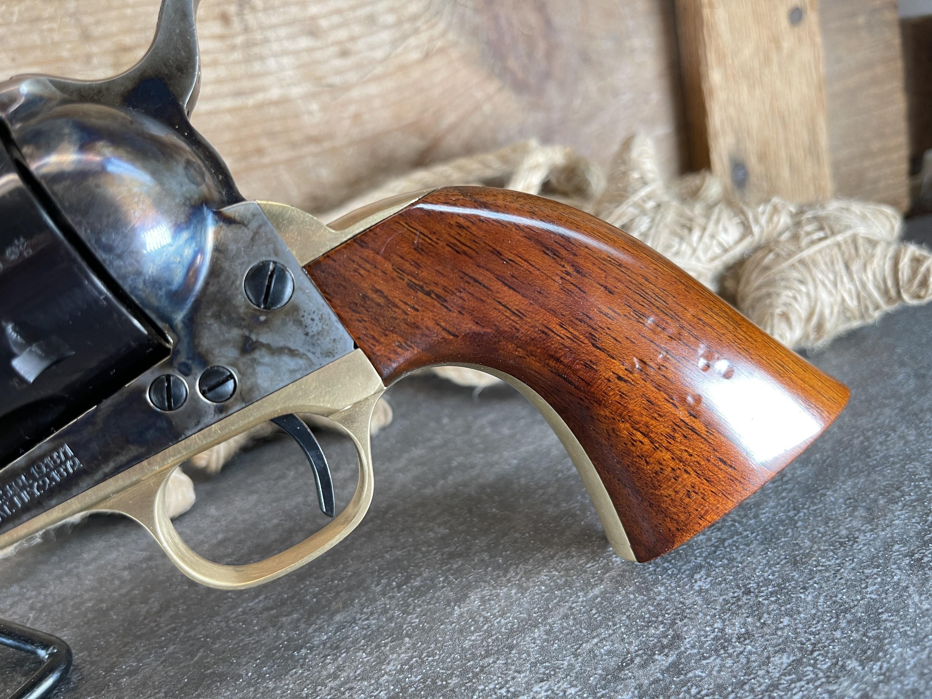 Uberti 1873 5.5” .45LC, in original box PreOwned