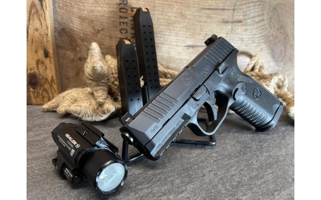 FNH 509 4" 9mm w/ EXTRAS! - Pre-Owned