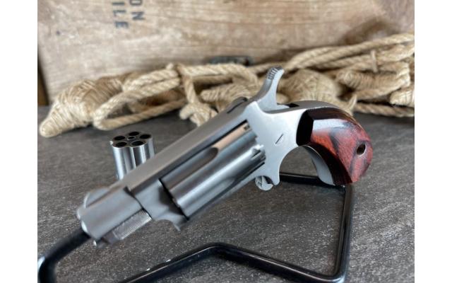 NAA Mini 1” .22MAG, no box - Pre-Owned