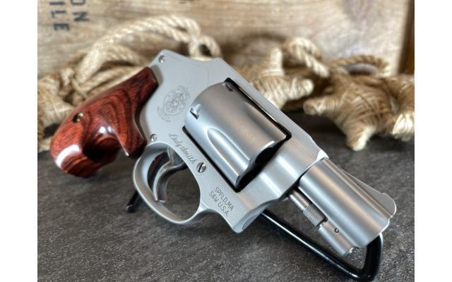 Smith & Wesson Model 642 Lady Smith 1.875" .38 Special - NEW!