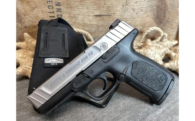 Smith & Wesson SD9VE 4" 9mm, Stainless, in original box - Pre-Owned