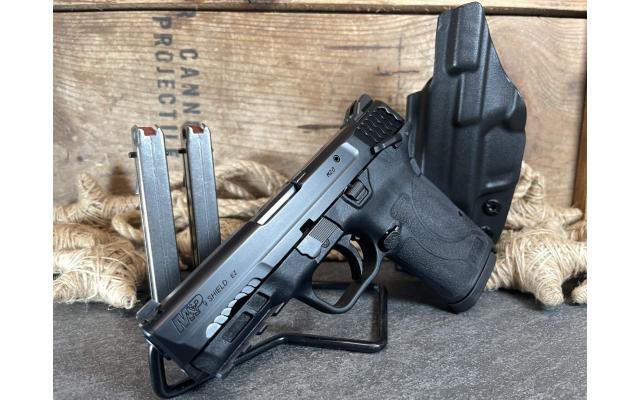 Smith & Wesson Shield EZ 3.6" 9mm w/ Holster, no box - Pre-Owned