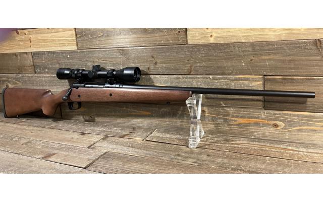 Savage Axis 20" .243WIN w/ Weaver Scope, in original box - Pre-Owned