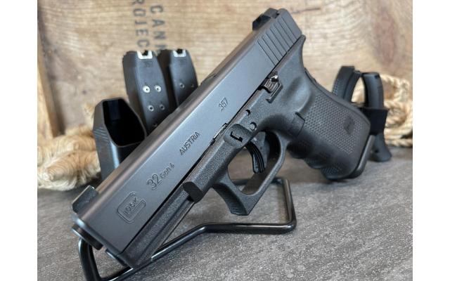 Glock 32 Gen 4 4.02" .357SIG, in original case - Pre-Owned