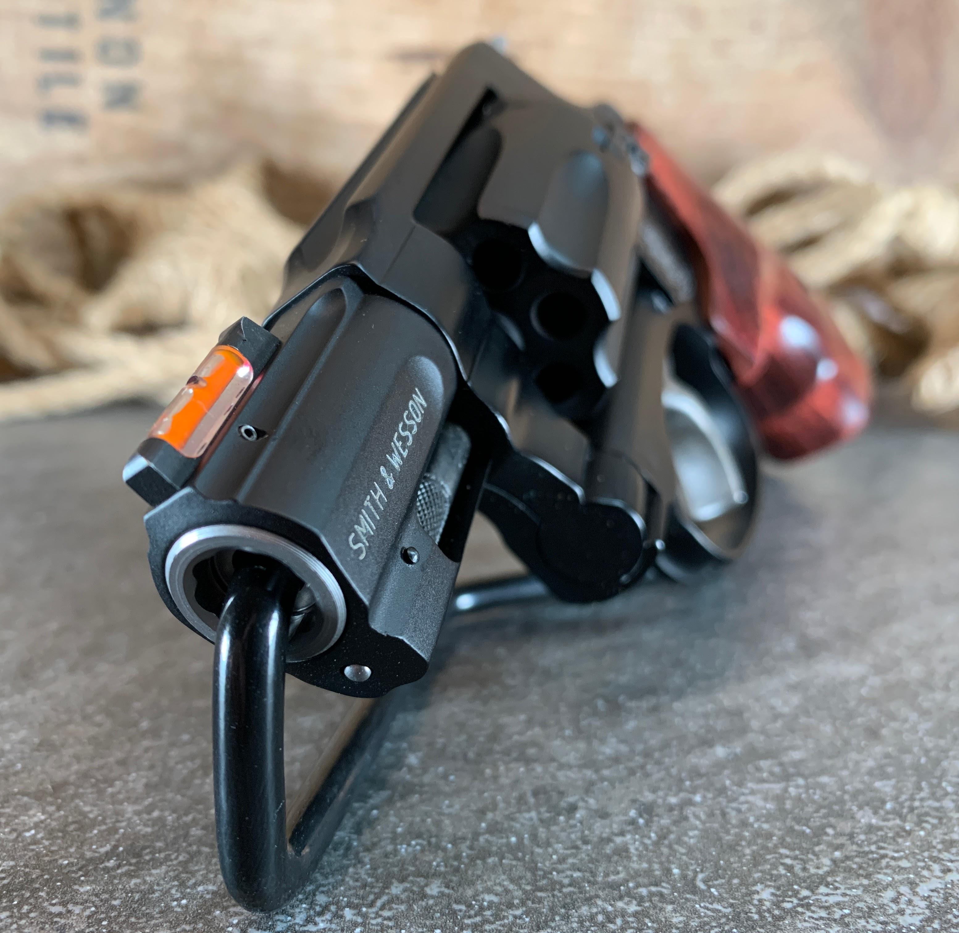 New Smith & Wesson 351PD Airlite .22Mag - harveysauctions.com