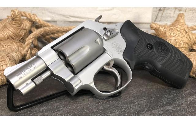 New Smith & Wesson Airweight W/ CT Laser .38Spl