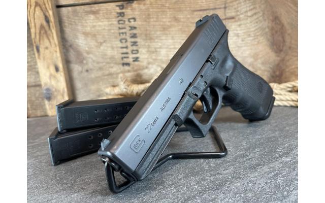 Glock 22 Gen 4 4.49" .40S&W, in original case - Pre-Owned