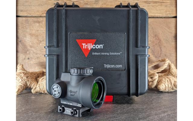 New Trijicon MRO 2MOA Red Dot Optic