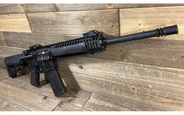 LWRC International M6 16" 5.56NATO, in original box - Pre-Owned