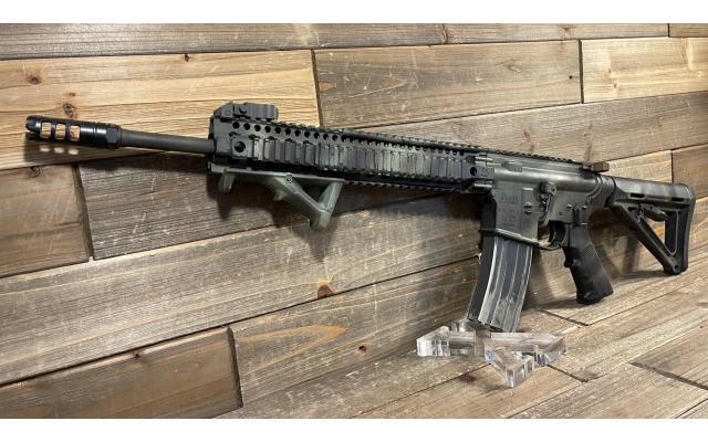Daniel Defense M4 Carbine 16" 5.56NATO, in range case - Pre-Owned