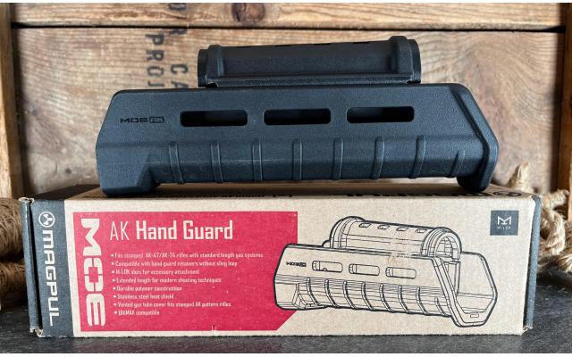 Pre-owned Magpul MOE AK47 Handguard In Box