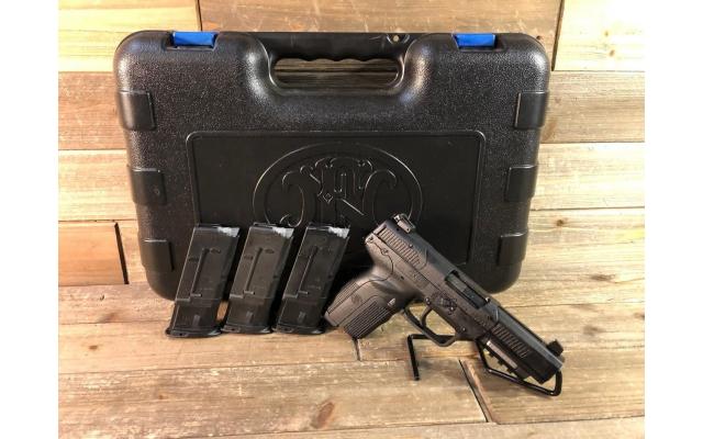 Pre-owned FNH FN-57 5.7x28