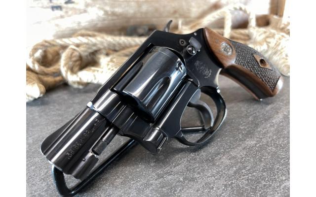 Smith & Wesson 36 Chiefs Special Classic 1.875" .38 Special, in case - Pre-Owned