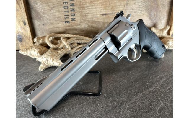 Taurus 44 6.5" .44MAG - NEW!