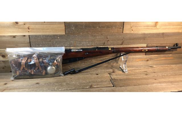 Pre-owned Russian Mosin Nagant M91/30 7.62x54r in Hard Case