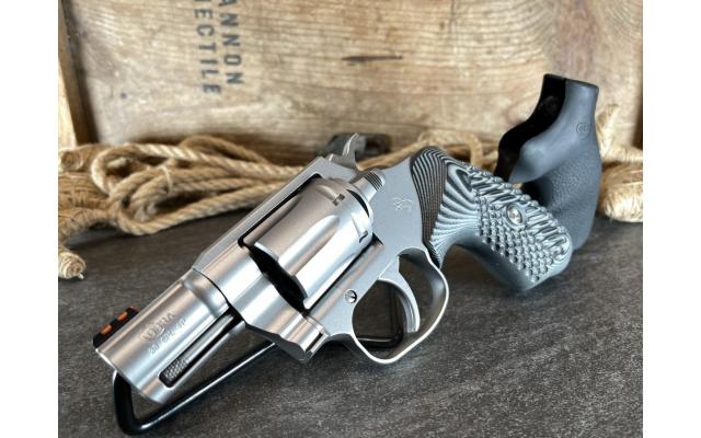 Colt Cobra 2.1" .38 Special, in original case - Pre-Owned
