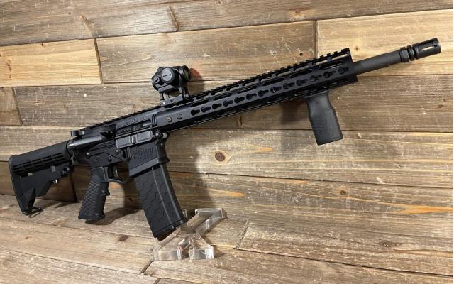 ATI Omni Hybrid 16" 5.56NATO w/ Vortex Crossfire Optic, in case - Pre-Owned