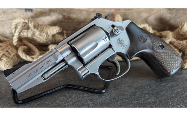 New Smith & Wesson Model 60-15 Pro Series .357Magnum