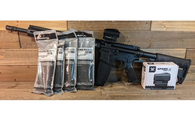 New Troy SPC A3 5.56NATO W/ 5 Mags & Vortex Sparc AR Optic