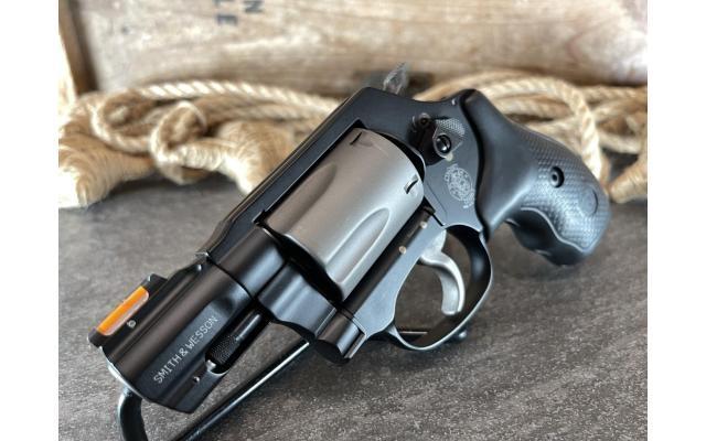 Smith & Wesson Model 360PD AirLite Centennial 1.875" .357MAG - NEW!