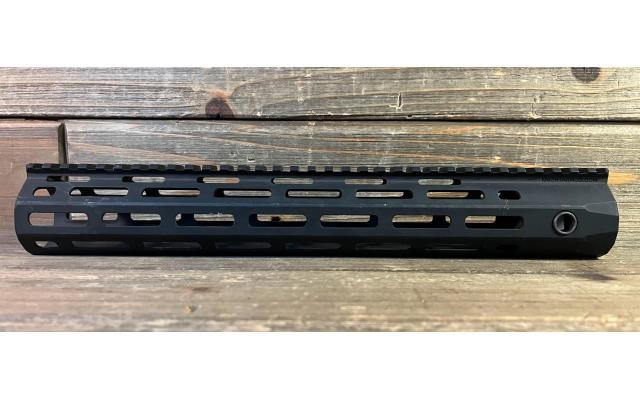 Pre-owned Knight's Armament 13