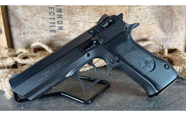 Pre-owned IWI Jericho 941R 9mm In Hard Case - harveysauctions.com