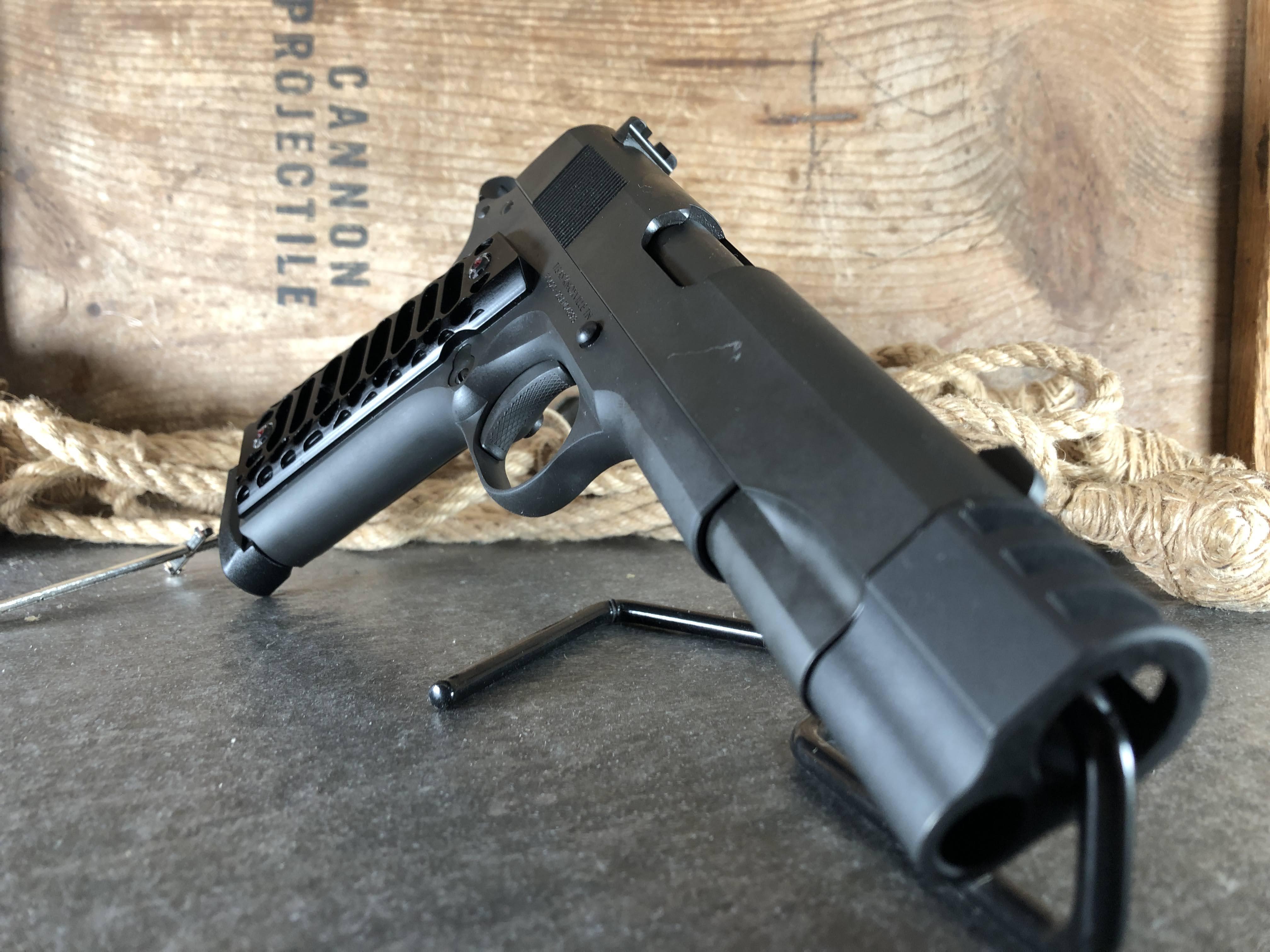 Pre-owned Tisas 1911A1 Tank Commander Ruby Sword .45acp in Hard Case ...