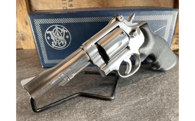 Smith & Wesson Model 67 4" .38 Special, in original box - Pre-Owned