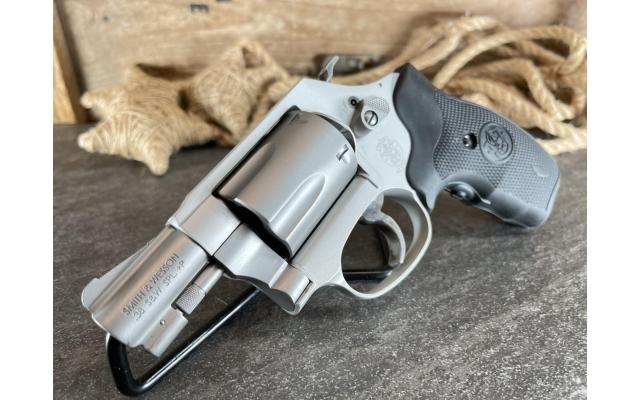 Smith & Wesson Model 637 Chiefs Special 1.8" .38SPL w/ Crimson Trace Laser - NEW!