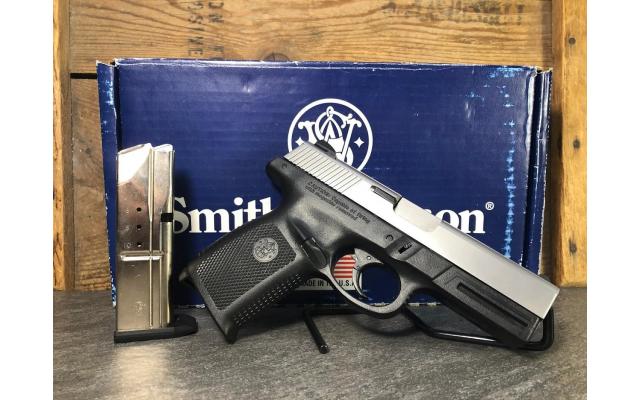 Pre-owned Smith & Wesson SW9VE 9mm