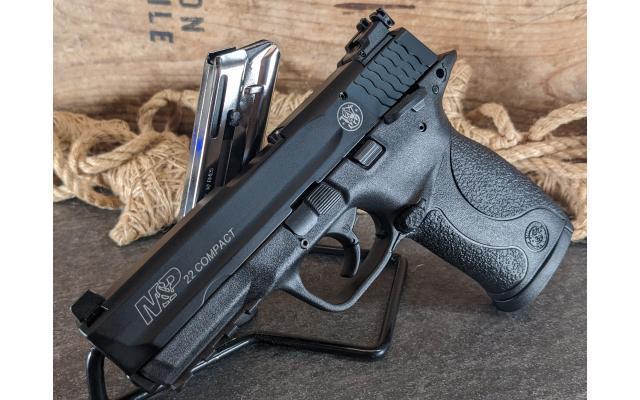 New Smith & Wesson M&P22 Compact .22lr