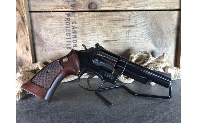 Pre-ownwed Smith & Wesson 19-5 .357mag No Box