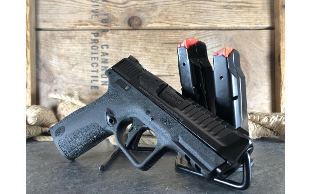 New Smith & Wesson M&P Shield X 9mm