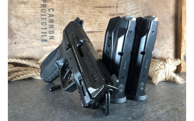 New Smith & Wesson M&P9 M2.0 Compact 9mm
