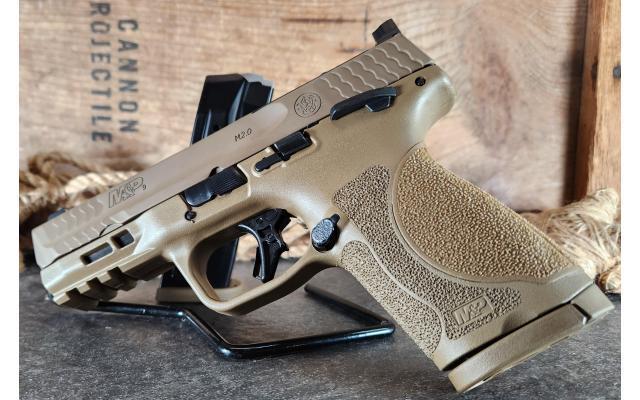 New Smith & Wesson M&P9 Compact 9mm FDE - harveysauctions.com