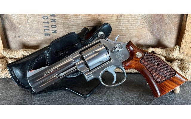 Pre-owned Smith & Wesson 686-3 .357Mag In Holster