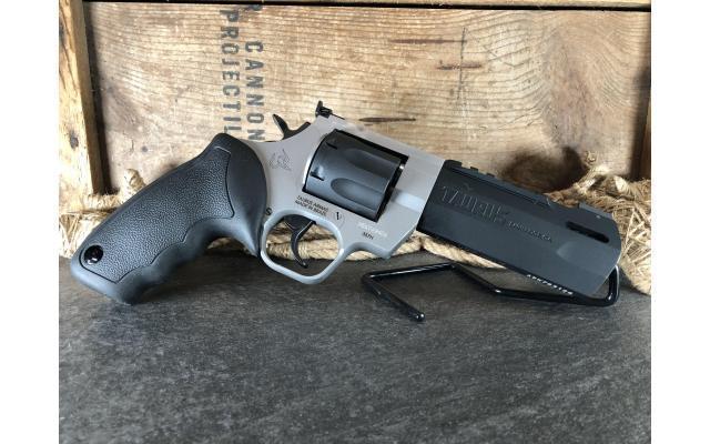 New Taurus Raging Hunter .357Mag
