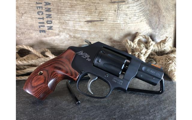 Pre-owned Smith & Wesson 351PD .22wmr In Box